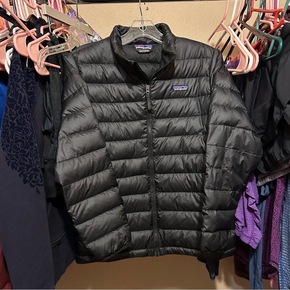 Patagonia black down puffer kids jacket